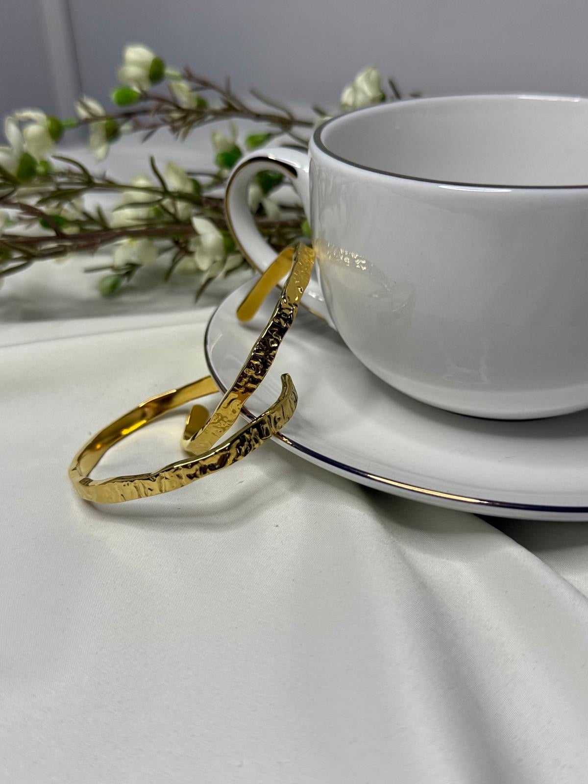 SABLE Crushed Gold Cuff