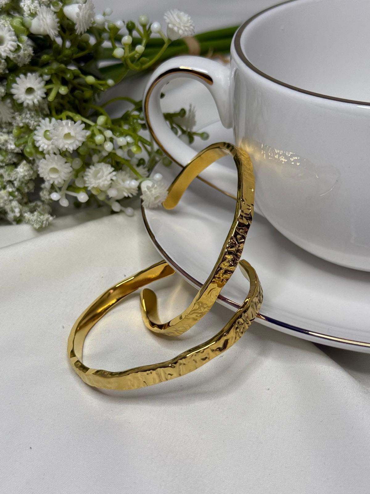 SABLE Crushed Gold Cuff